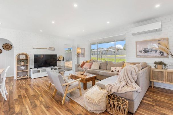 HOLIDAY RENTAL - Surfrider Lodge - Photo 1