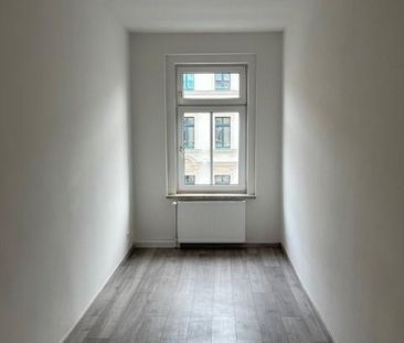moderne 2-Raum-Wohnung mit Einbauküche - Photo 6