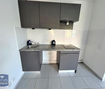 Location Appartement 1 pièce 28m² ARLES 13200 - Photo 2