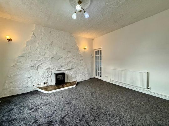 2 bedroom terraced house to rent - Photo 1
