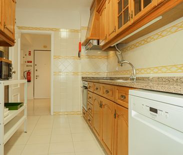 Apartamento T2 Mobilado para arrendar em Cascais, Vista Mar - Photo 1