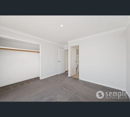 1/126 Gilbertson Road, Kardinya, WA 6163 - Photo 3