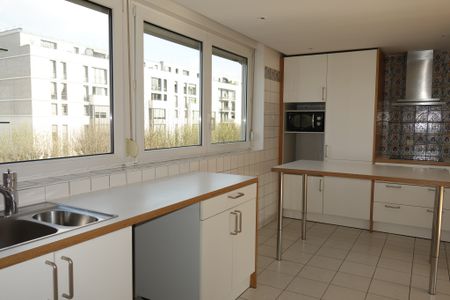 Location Appartement 6 pièces 187m² REIMS 51100 - Photo 5