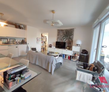 Location Appartement 4 pièces 77m² MARSEILLE 8ème - Photo 1