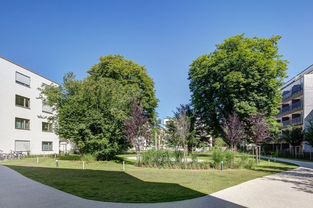 Wohnen auf Zeit: Moderne Wohnung mit Balkon - Photo 1