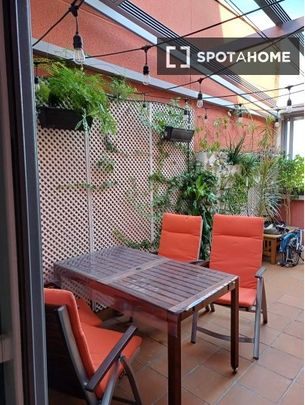 madrid, Community of Madrid 28050 - Photo 1