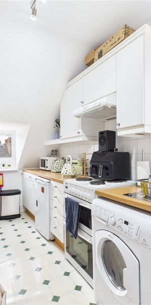 Grove Road, Berkshire Grove Road, Berkshire - Photo 2