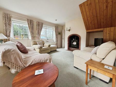 3 bedroom cottage to rent - Photo 2
