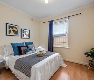 Comfortable Living in the Heart of Enfield - Photo 3