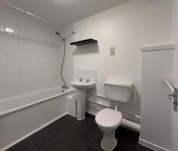 Studio to rent - Photo 6