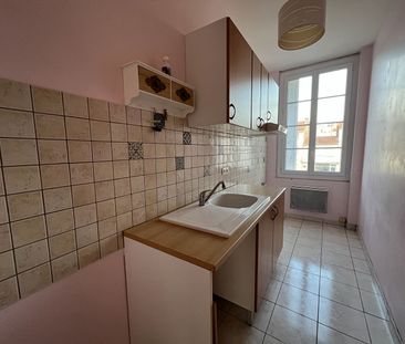 Location Appartement 3 pièces 55m² - Photo 2