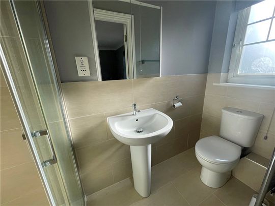 Brooklyn Road, Woking, Surrey, GU22 7SW - Photo 1