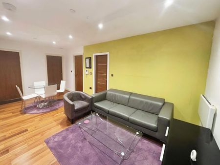 3 bedroom apartment to rent - Photo 3