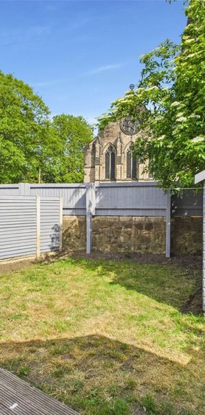 Churchfield Close, Bentley, Doncaster, South Yorkshire, DN5 - Photo 2