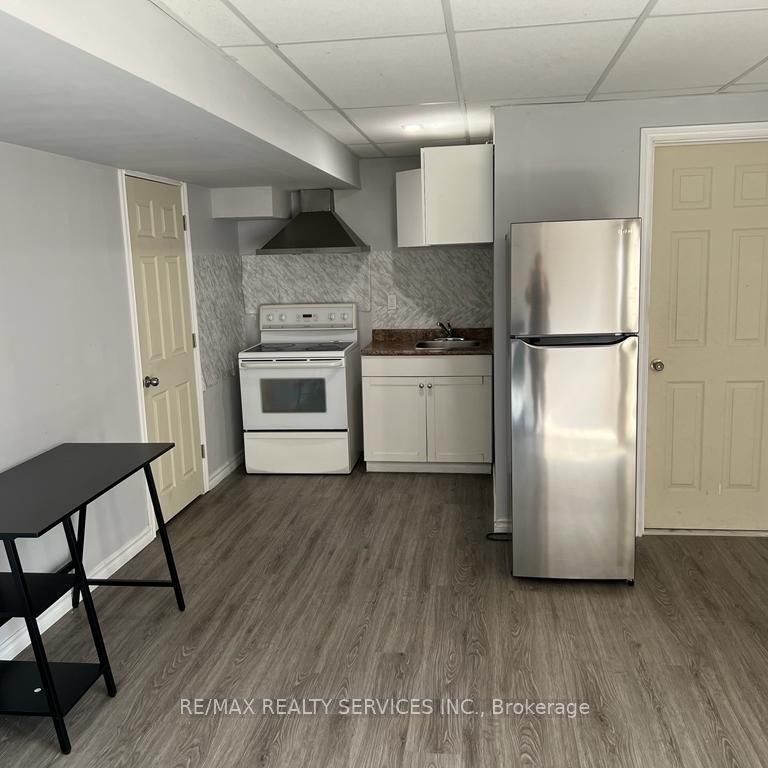 For Lease - 6045 Ernest Crescent Unit# Bsmt, Niagara Falls, Ontario - Photo 1