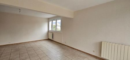 Location Appartement 4 pièces 77m² PRIVAS 07000 - Photo 2