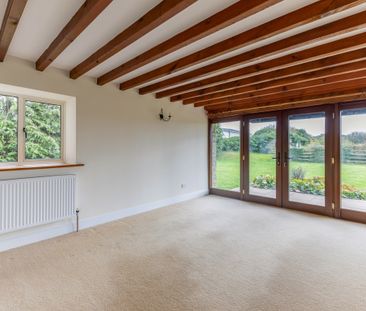 4 bedroom barn to rent - Photo 2