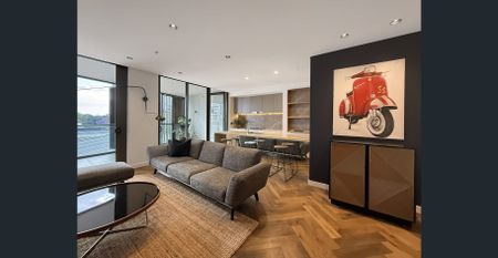 Super-Sized Designer Apartment, Available Furnished or Unfurnished - Photo 2