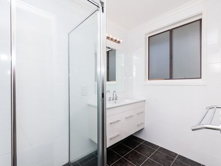 40 Shannon Circuit, Kaleen ACT 2617 - House For Rent | Domain - Photo 4
