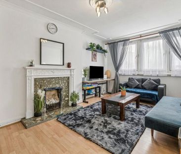 3 bedroom flat to rent - Photo 6