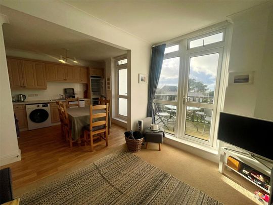 3 bedroom apartment to rent - Photo 1