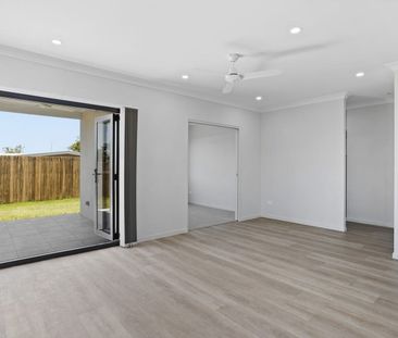 Modern Family Home with Indoor / Outdoor Living - Photo 1
