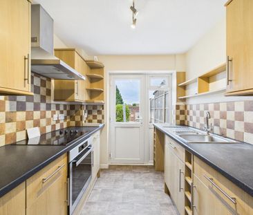 3 bedroom terraced house to rent - Photo 6
