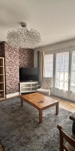 Location Appartement 2 pièces Meublé 43m² LISIEUX 14100 - Photo 1