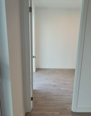 For Lease - 252 Church Street Unit# 5217, Toronto, Ontario - Photo 4