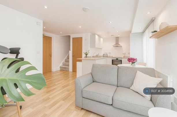 1 bedroom flat to rent - Photo 1