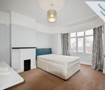 4 bedroom semi-detached house to rent - Photo 3