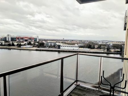 The Quays, SALFORD - Photo 2