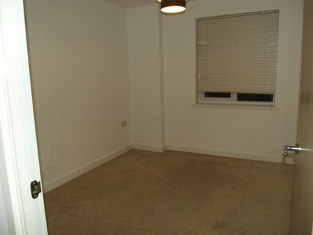 Phoenix Court, Northfleet - Photo 3