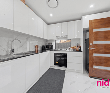 Modern & Private 2 Bedroom Granny Flat with Separate Access - Photo 6