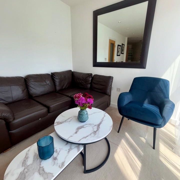 2 Bed Flat, Hans Crescent, SW1X - Photo 1