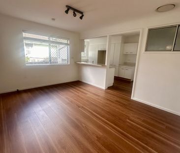 Charming 3-Bedroom Home with Space&comma; Comfort & Great Location ... - Photo 3