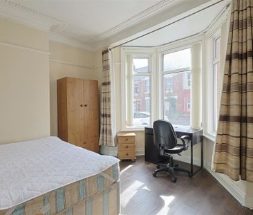 2 bedroom Student Flat to rent in Simonside Terrace, Heaton, Newcas... - Photo 4