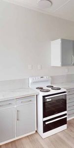 Levin - 3 Bedrooms - Photo 3