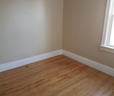 1411 KING 3 BEDROOMS - Photo 1