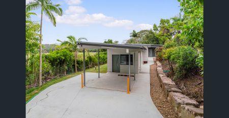 Brand new residence with flexible living options - Photo 5