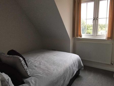 3 bedroom terraced house to rent - Photo 3
