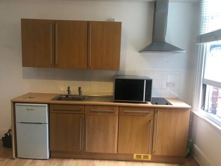 1 Bed Flat, Liverpool, L8 - Photo 4