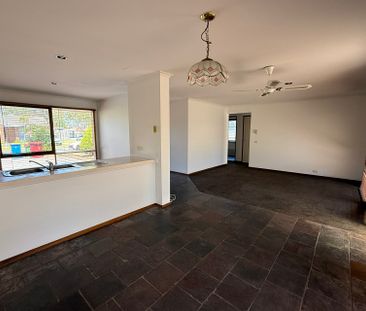 11 Berridale Court, Hampton Park VIC - Photo 1