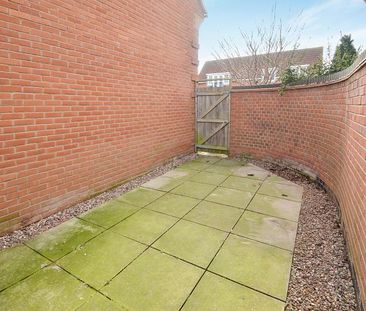 2 bedroom flat to rent - Photo 6