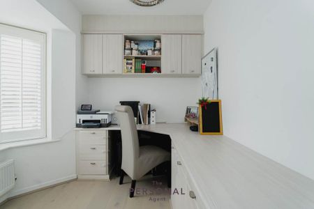 4 bedroom detached house to rent - Photo 2