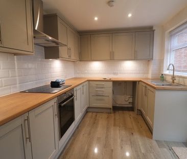 Long Lynderswood, Basildon, Property for rent - Photo 4