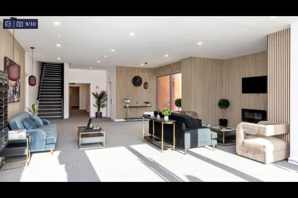 1 Bed Flat, Davigdor Road, BN3 - Photo 1