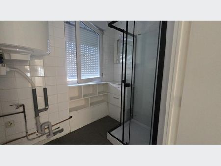 Appartement à Louer à LILLE 1280 € - Photo 2