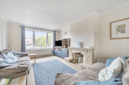 3 bedroom terraced house to rent - Photo 3