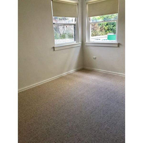 Modern Apartment in Quiet Location near Beach - Photo 1